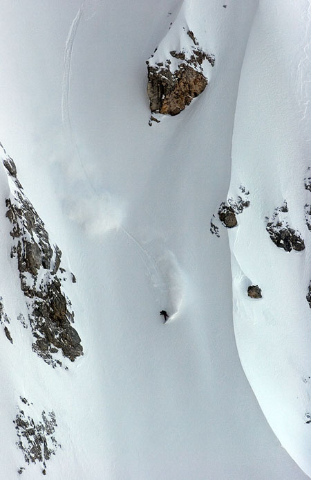 bernd egger schwadrin freeriding photo by simon lemmerer